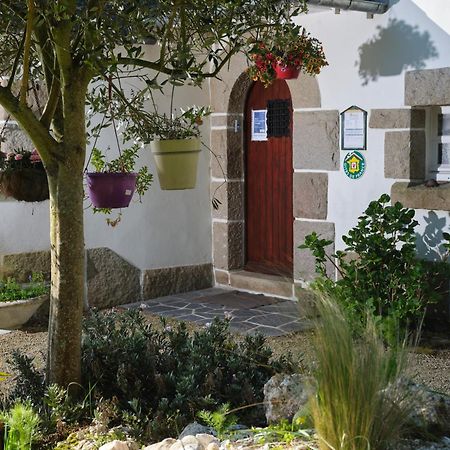 Bed and Breakfast Les Roses Santec Exterior foto
