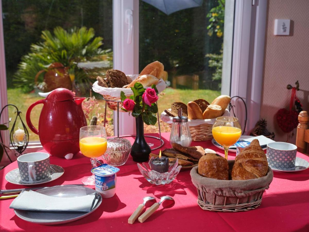 Bed and Breakfast Les Roses Santec Exterior foto