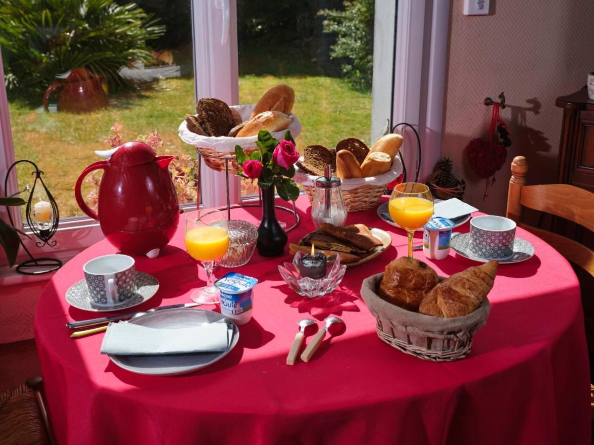 Bed and Breakfast Les Roses Santec Exterior foto